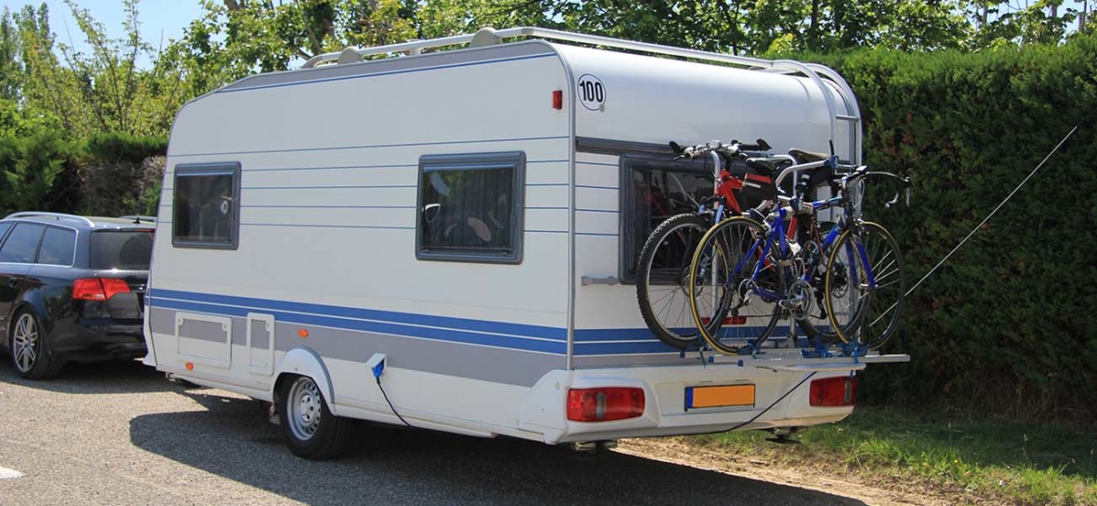 Met de caravan op pad Caravanstalling Tinte Met de caravan op pad Caravanstalling Tinte